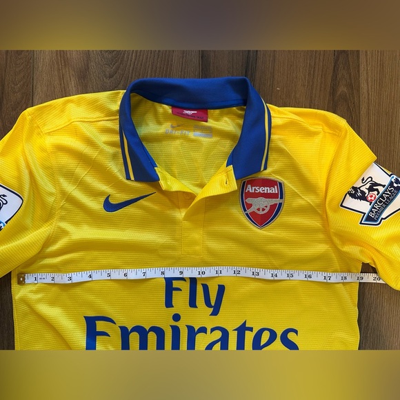 Nike Arsenal Yellow and Blue Ozil #11 Soccer Jersey (authentic) - Picture 4 of 9